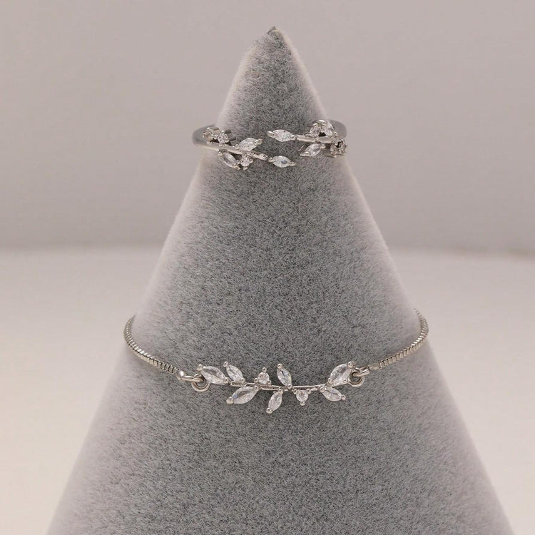 2pcs Fashion Silver Horse Eye Crystal Zircon Leaf Bracelet And Ring,Pulling Bracelet Suitable For Women&