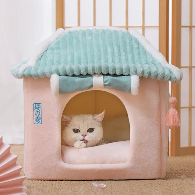 Cute Fully Enclosed Cat House – Warm Winter Sleeping Bed for Cats & Puppies