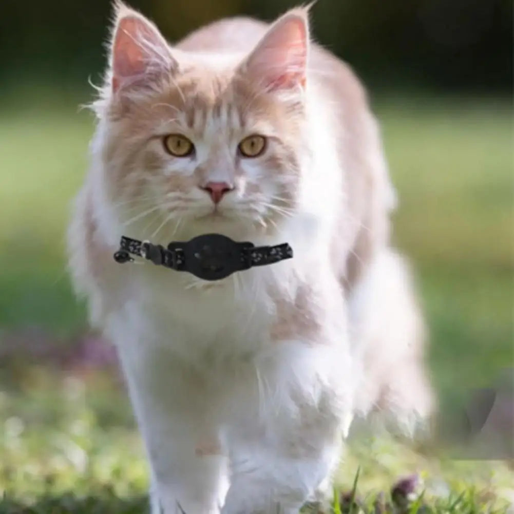 Waterproof Mini GPS Pet Tracker – Global Real-Time Locator for Dogs, Cats & Puppies