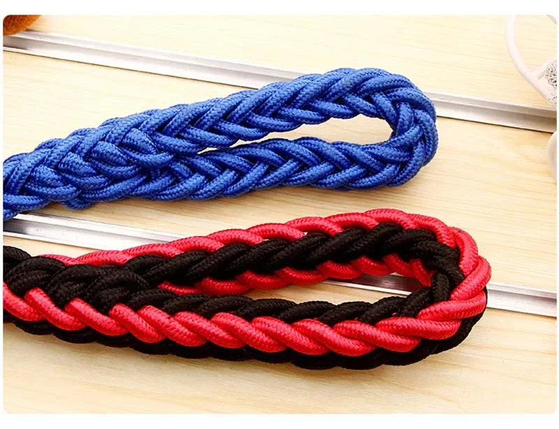 4.5ft Heavy Duty Braided Dog Leash - Durable Nylon Lead for All Sizes