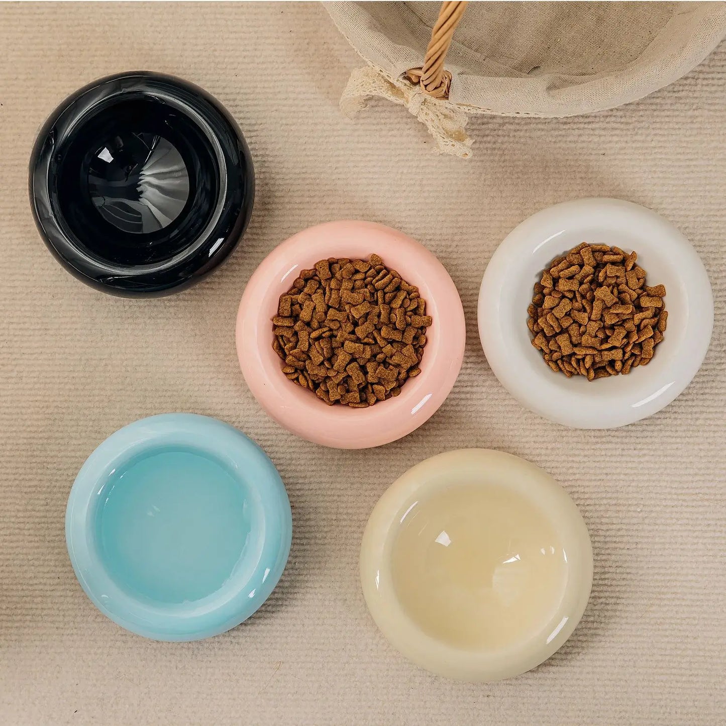 Ceramic Donut Cat Bowl – Non-Slip Anti-Tip Cat Food & Water Bowl for Cats & Small Pets
