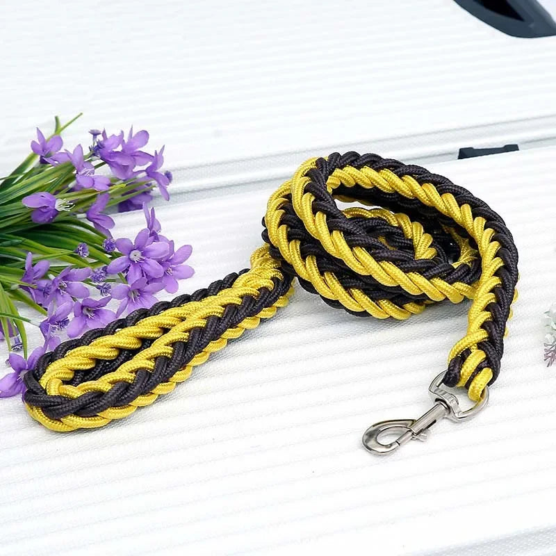 4.5ft Heavy Duty Braided Dog Leash - Durable Nylon Lead for All Sizes
