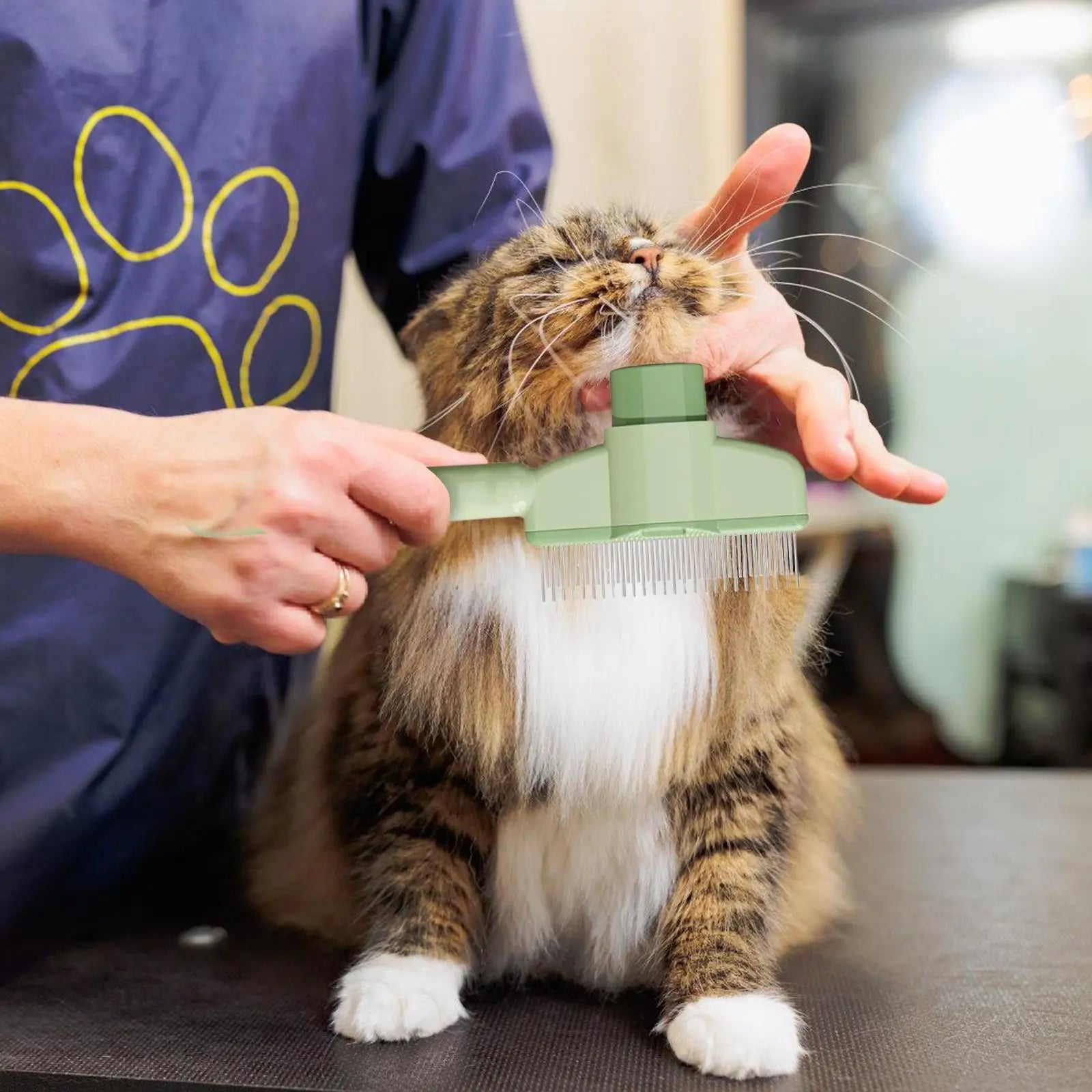 Dog Grooming Comb – Self-Cleaning Detangling Brush for Dogs & Cats