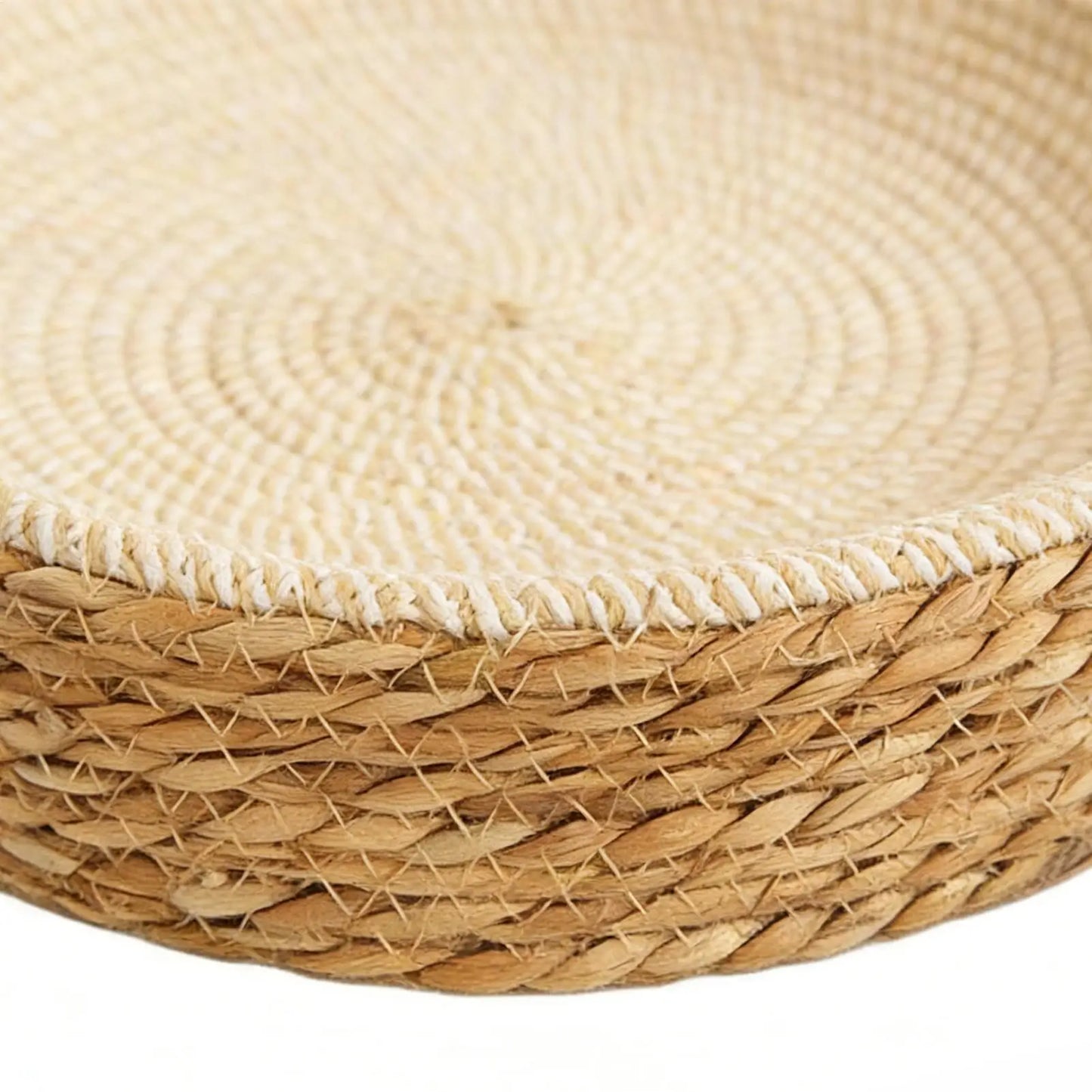 Natural Rattan Woven Cat Bed Sofa – Wear-Resistant Scratch Board Lounge