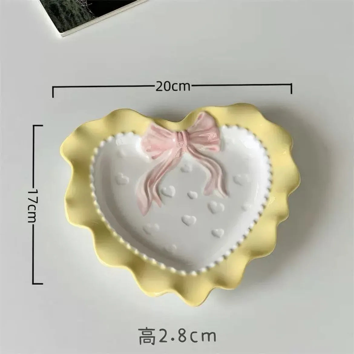 Love Heart Ceramic Cat Bowl – Elevated Large-Caliber Pet Food & Water Bowl for Cats & Small Dogs