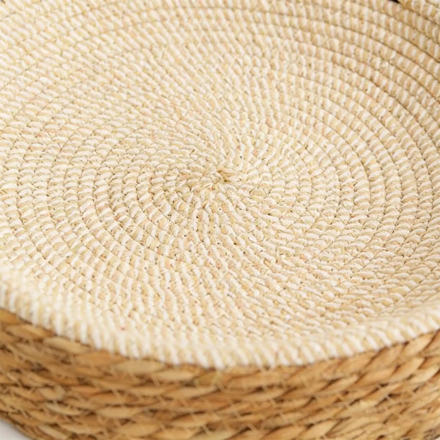 Natural Rattan Woven Cat Bed Sofa – Wear-Resistant Scratch Board Lounge