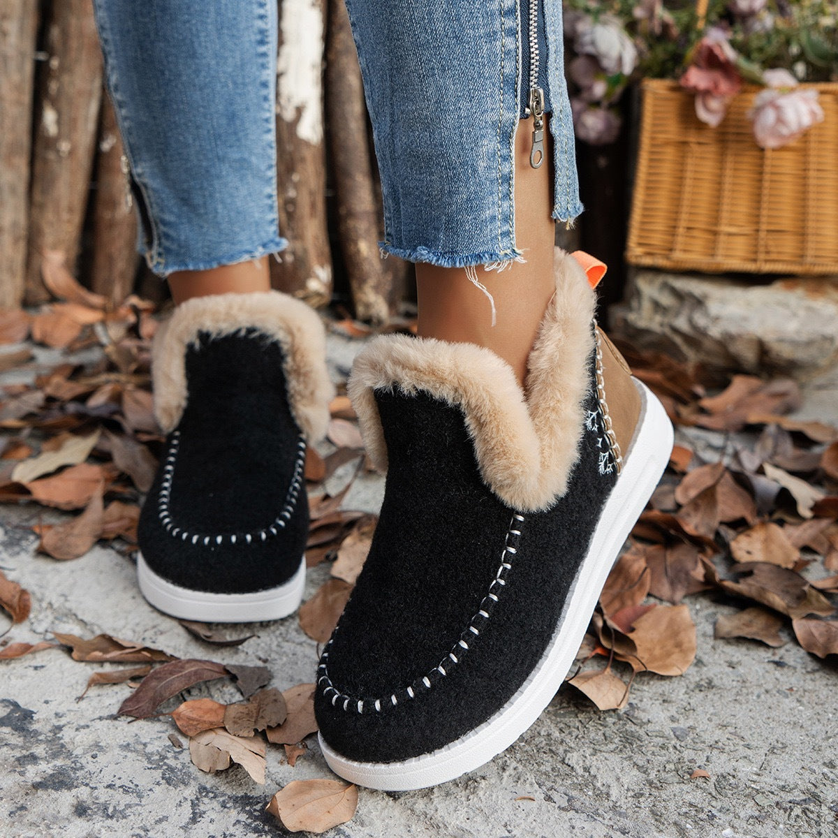 Fleece-lined Thick Plush Boots Warm Sewing Flat Cotton Shoes Winter Ankle Boot - PULSE MART